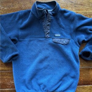 Patagonia Fleece Pullover.  Kids large (12)